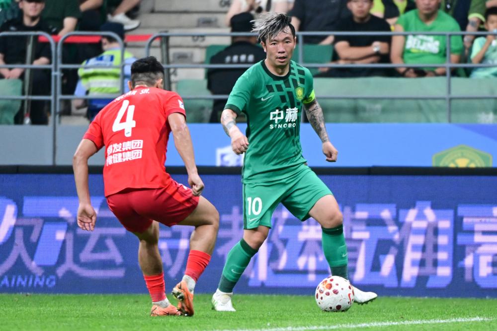 奥巴梅扬领衔锋线风暴引领球队进攻新纪元